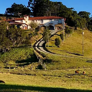 pousada-fazenda-da-invernada.santa-catarina-brasil.com/